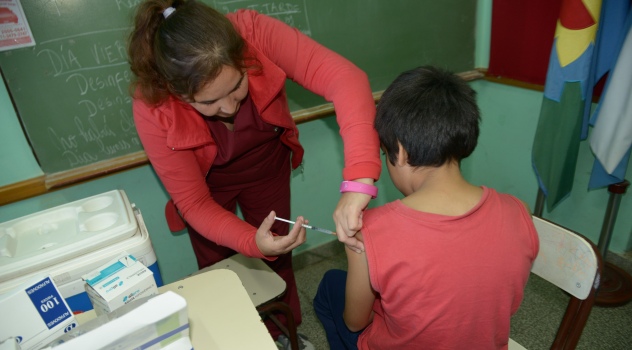 ee vacunació escuelas 3 (1)