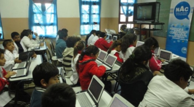 mp el nc va  ala escuela